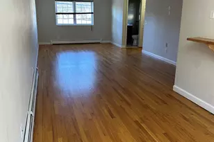 1693 Litchfield Turnpike, Woodbridge, CT 06525 - Photo 9