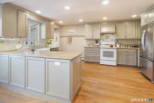 18 Cloverly Cir, Norwalk, CT 06855 - Photo 15