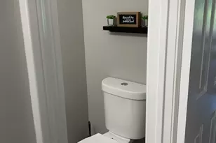 380 Hitchcock Rd, Waterbury, CT 06705 - Photo 15