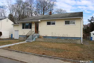 34 Woodrow Ave, Norwich, CT 06360 - Photo 15