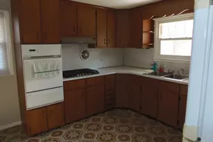 139 Forest St, East Hartford, CT 06118 - Photo 13