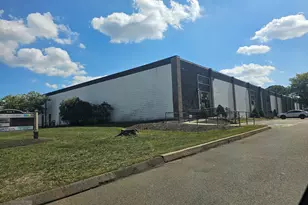 131 Leeder Hill Dr, Hamden, CT 06517 - Photo 1