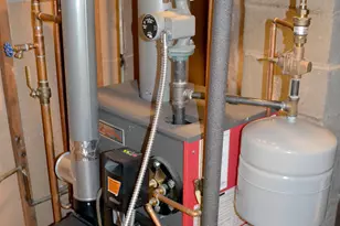 238 Willowcrest Dr, Windsor, CT 06095 - Photo 17