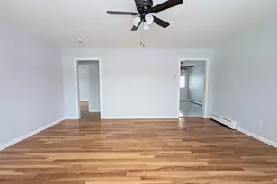 15 Cherry Hill Dr, Bridgeport, CT 06606 - Photo 19