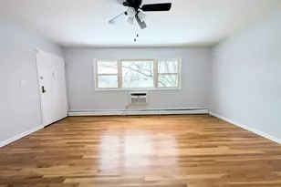 15 Cherry Hill Dr, Bridgeport, CT 06606 - Photo 17