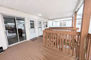 15 Cherry Hill Dr, Bridgeport, CT 06606 - Photo 11