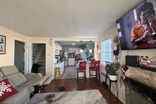 19 Maple St, Plainville, CT 06062 - Photo 5