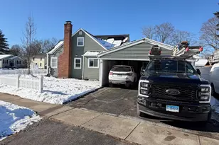 19 Maple St, Plainville, CT 06062 - Photo 3