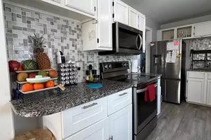 19 Maple St, Plainville, CT 06062 - Photo 7