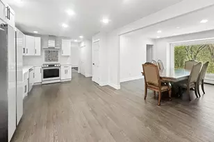 21 Field Rock Rd, Monroe, CT 06468 - Photo 3