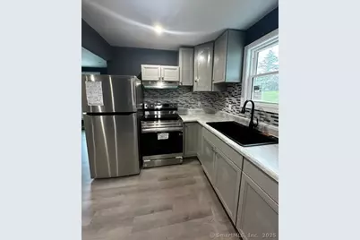 76 Columbus Avenue, Meriden, CT 06451 - Photo 15