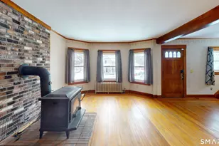 55 Mechanics St, Putnam, CT 06260 - Photo 7