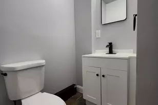 38 Walnut St, New Haven, CT 06511 - Photo 3