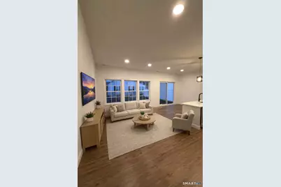 124 Highlawn Street, Waterbury, CT 06705 - Photo 7