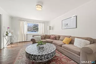 14 Meadow Crest Dr, Woodbury, CT 06798 - Photo 9