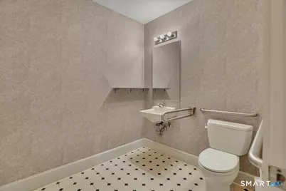 142 East Center Street, Manchester, CT 06040 - Photo 17