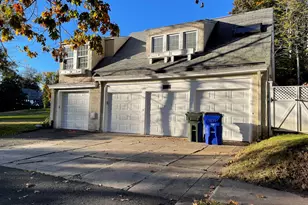 4 Sycamore Ln, West Hartford, CT 06117 - Photo 3