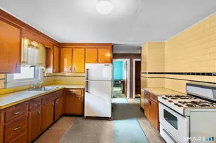 235 S Windham Rd, Windham, CT 06226 - Photo 9