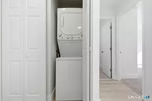 1204 Whitney Ave, Hamden, CT 06517 - Photo 15