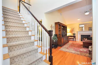 35 Wettleson Avenue, West Hartford, CT 06107 - Photo 7