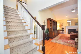 35 Wettleson Ave, West Hartford, CT 06107 - Photo 7