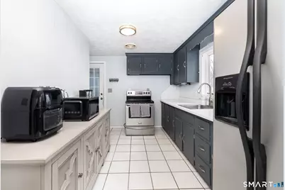 9 Glendale Road, Enfield, CT 06082 - Photo 11