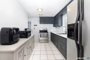 9 Glendale Rd, Enfield, CT 06082 - Photo 11