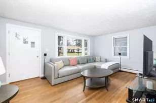 9 Glendale Rd, Enfield, CT 06082 - Photo 7