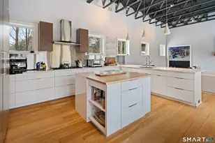 48 Green Meadow Ln, New Canaan, CT 06840 - Photo 11