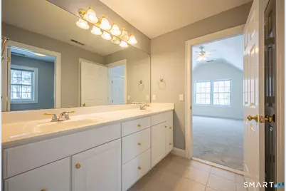 17 Hallview Drive, Simsbury, CT 06070 - Photo 19