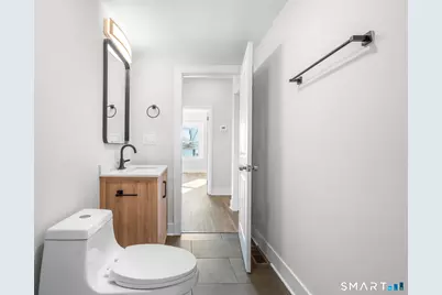 246 Judson Place, Bridgeport, CT 06610 - Photo 9