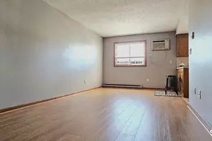 482 East St, Plainville, CT 06062 - Photo 3