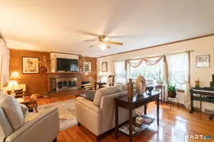 224 Ray Rd, New Haven, CT 06515 - Photo 7