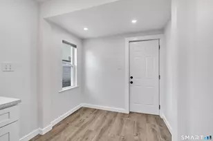 252 Shelton St, Bridgeport, CT 06608 - Photo 17