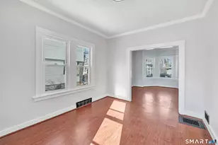 252 Shelton St, Bridgeport, CT 06608 - Photo 11