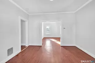 252 Shelton St, Bridgeport, CT 06608 - Photo 9