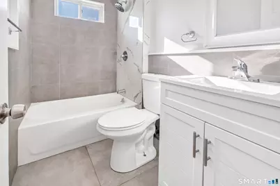 252 Shelton Street, Bridgeport, CT 06608 - Photo 25