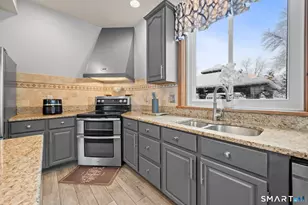 278 Thompsonville Rd, Suffield, CT 06078 - Photo 13