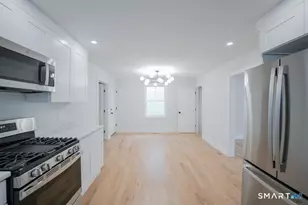 21 Stephen St, Stamford, CT 06902 - Photo 9