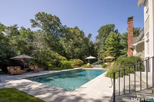 110 Queens Grant Dr, Fairfield, CT 06824 - Photo 5