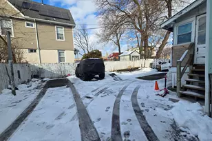 106 Hanover St, Bridgeport, CT 06604 - Photo 19