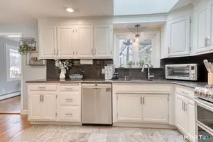 155 Spring St, Glastonbury, CT 06033 - Photo 3