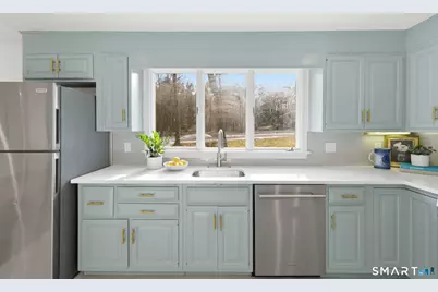 6 Heritage Lane, Simsbury, CT 06070 - Photo 9