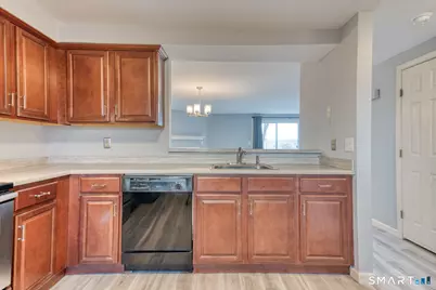 10 Clubhouse Drive #10, Cromwell, CT 06416 - Photo 5