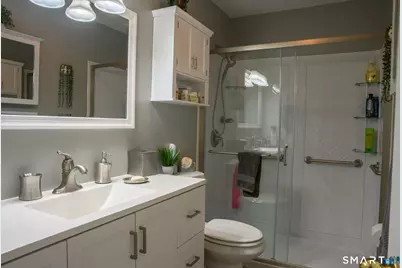 8B Kayview Avenue, Bethel, CT 06801 - Photo 13