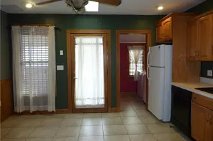 28 Frederick St, Naugatuck, CT 06770 - Photo 7