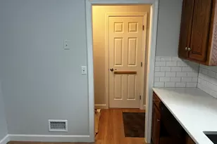 151 Wynwood Dr, Enfield, CT 06082 - Photo 7