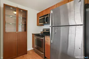 300 Broad St, Stamford, CT 06902 - Photo 5