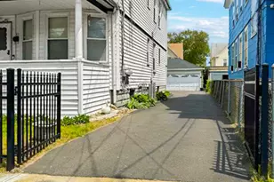 532 Carroll Ave, Bridgeport, CT 06607 - Photo 3