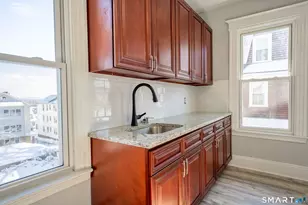 94 Fairfield Ave, Hartford, CT 06114 - Photo 9